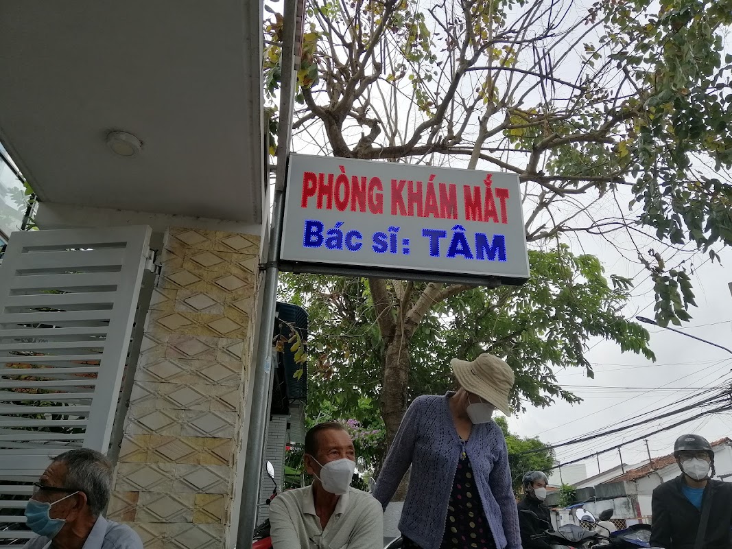 Phòng khám mắt BS:Tâm