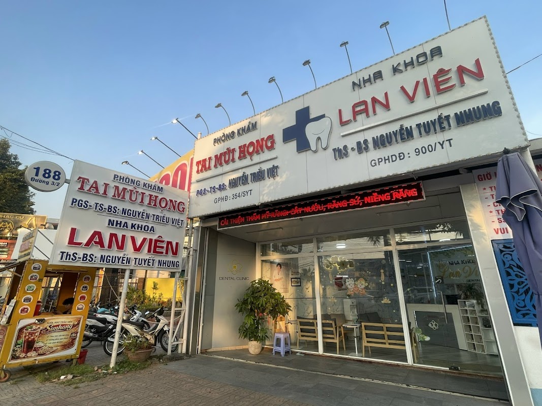 Phòng khám Tai Mũi Họng – PGS.TS.BS. Nguyễn Triều Việt