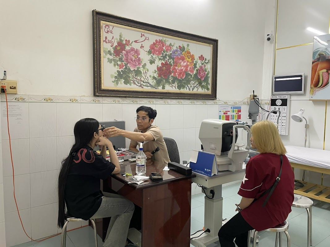 PHÒNG KHÁM CHUYÊN KHOA MẮT – BS CKI. TRẦN VĂN YÊN