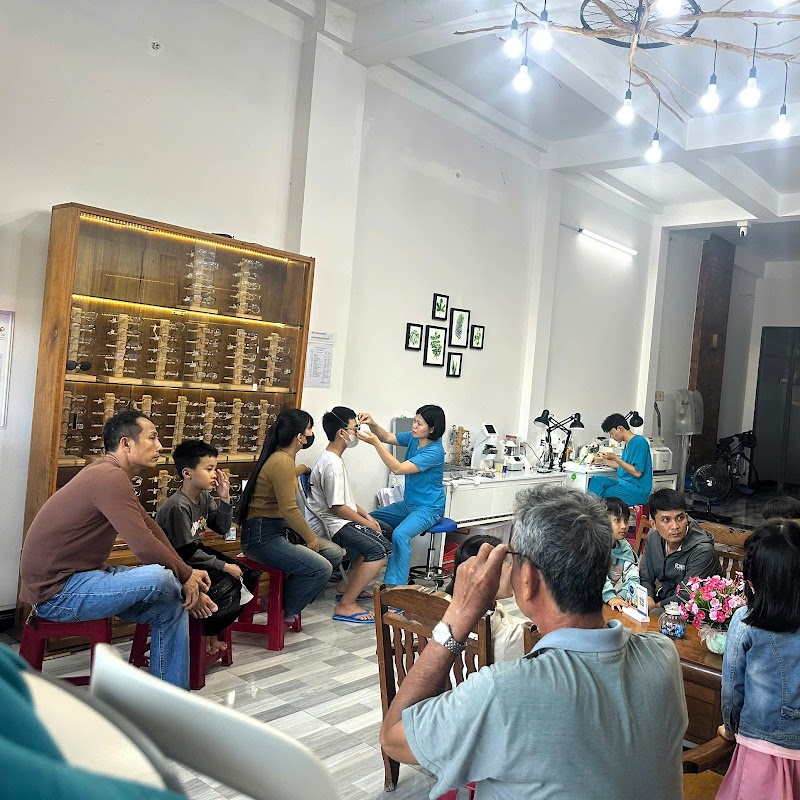 Phòng Khám Mắt – Mắt Kính LENsMED Tuy Hòa – Phú Yên